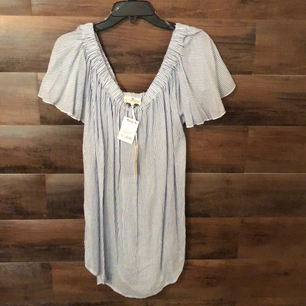 Off the shoulder(optional) top
